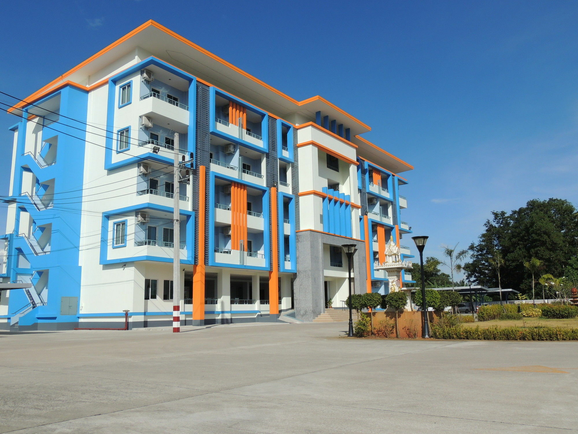 Trang Grand Hotel Buitenkant foto